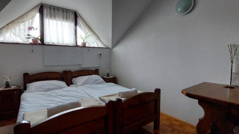 اتاق استاندارد, Bed And Breakfast Mili Vrh