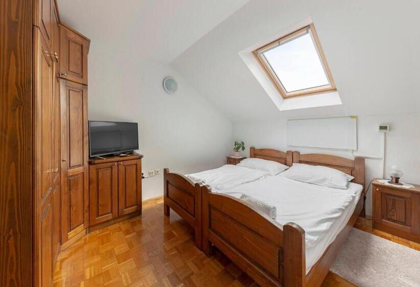 اتاق استاندارد, Bed And Breakfast Mili Vrh