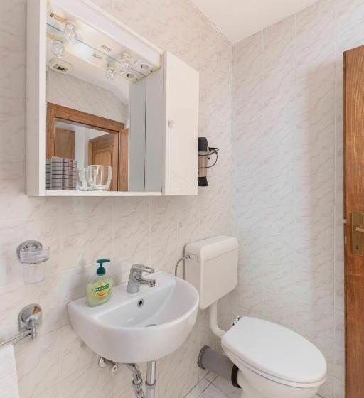 اتاق استاندارد, Bed And Breakfast Mili Vrh