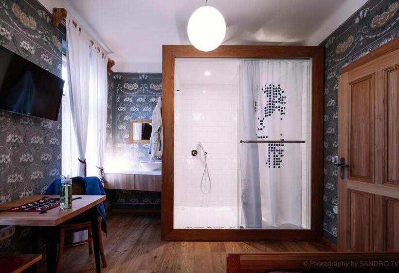 اتاق استاندارد, Pr Gavedarjo Eco Heritage B&b