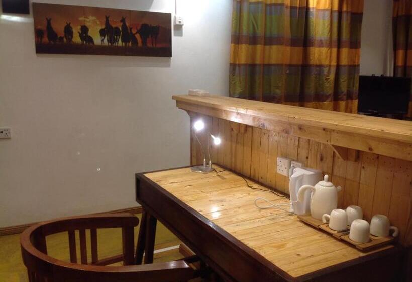 سوییت خانوادگی, Villa Alizee