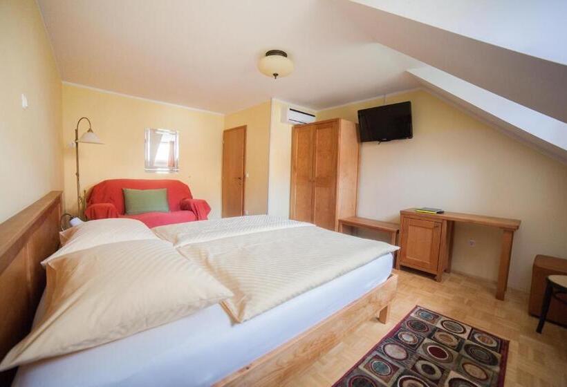 آپارتمان 1 خوابه, Bed & Breakfast šilak