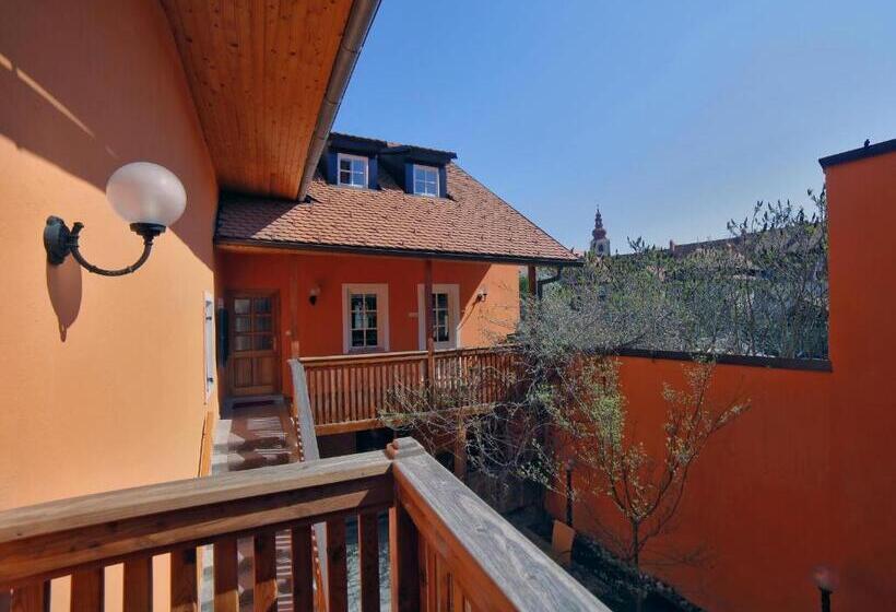 اتاق استاندارد با بالکن, Bed & Breakfast šilak