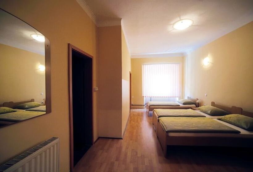 آپارتمان 2 خوابه, Bed & Breakfast šilak