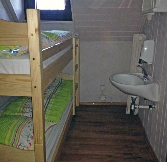 اتاق استاندارد چهار تخته, Chalet Hostel Murka