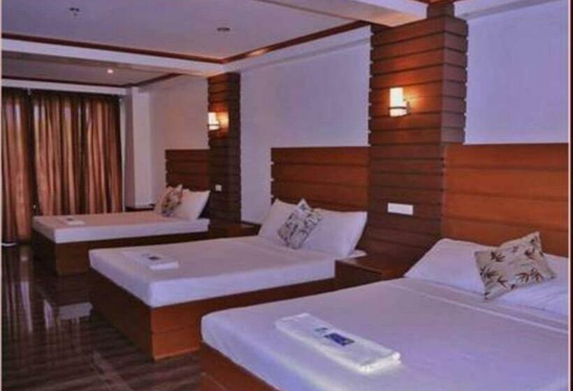 اتاق لوکس خانوادگی, Abozza Resort