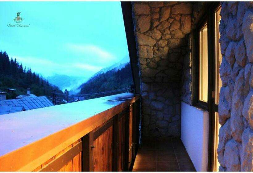 اتاق خانوادگی, B&b Sant Bernard
