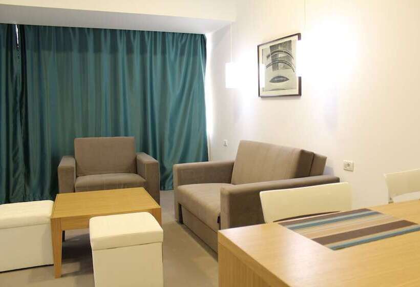 سوییت خانوادگی, Gardenia Hotel & Spa