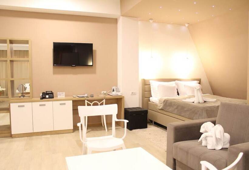 سوئیت جونیور با ماساژ آبی, Gardenia Hotel & Spa