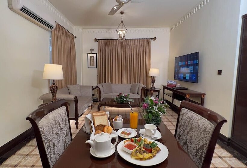 سوییت, Heritage Luxury Suites  All Suite