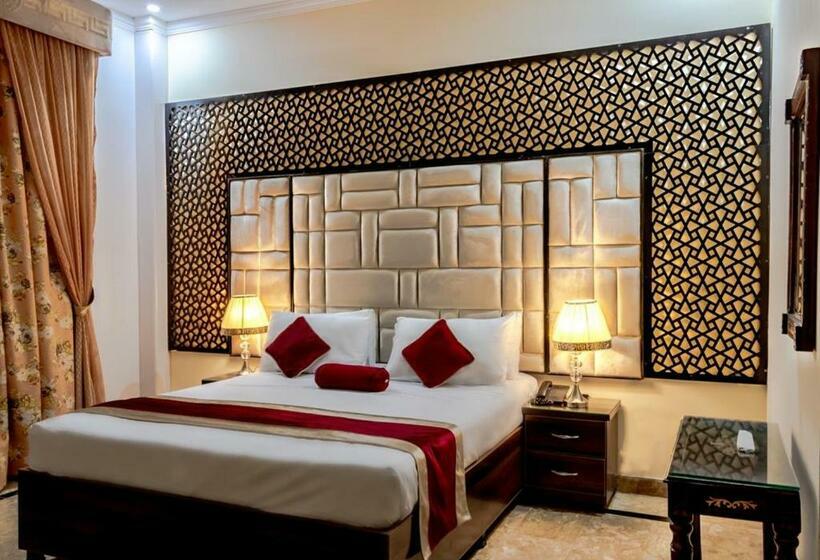 اتاق سوپریور با تخت بزرگ, Rose Palace Hotel, Gulberg