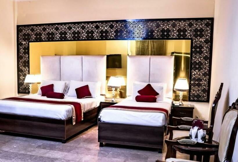 اتاق اجرایی سه نفره, Rose Palace Hotel, Gulberg