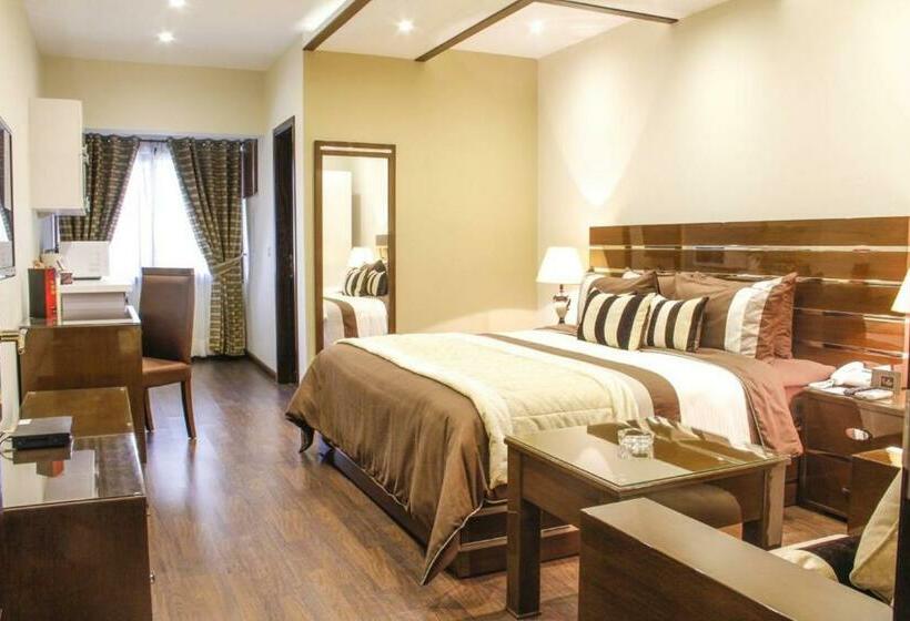سوییت اجرایی, Royaute Luxury Suites And Hotel Gulberg Lahore