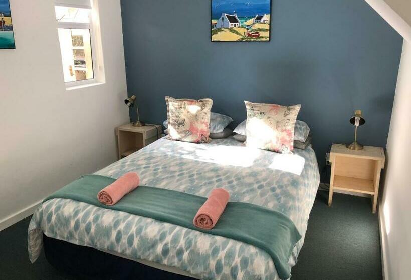 اتاق استاندارد با سرویس بهداشتی مشترک, Hermanus Backpackers & Budget Accommodation