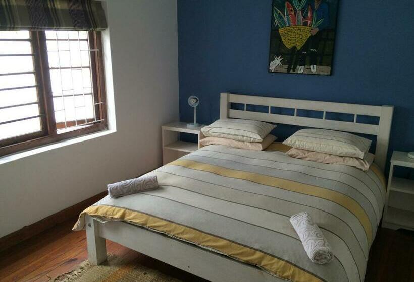 اتاق استاندارد با سرویس بهداشتی مشترک, Hermanus Backpackers & Budget Accommodation