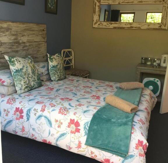 اتاق استاندارد, Hermanus Backpackers & Budget Accommodation