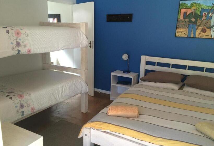 اتاق خانوادگی, Hermanus Backpackers & Budget Accommodation