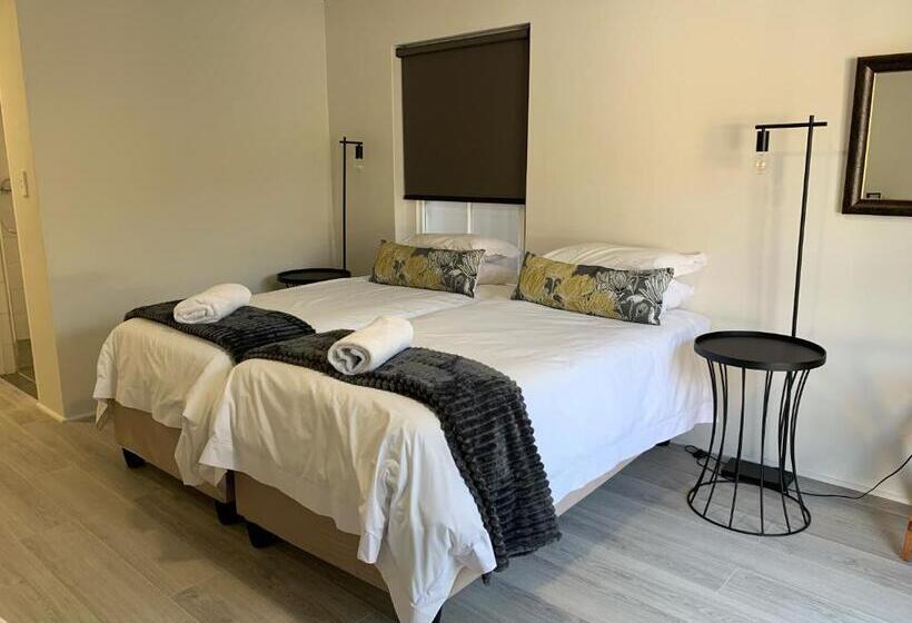 اتاق استاندارد, Avenues Guest House