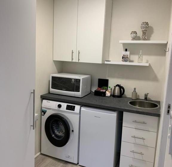 اتاق استاندارد, Avenues Guest House
