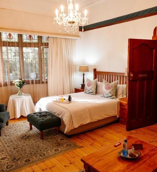 اتاق لوکس, Devereux Lodge