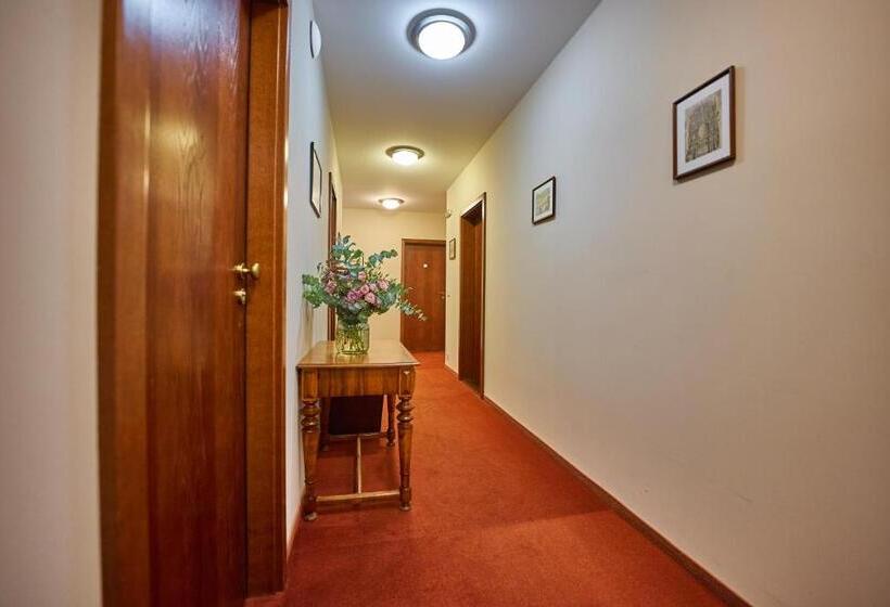 سوییت, Pension & Restaurant Patriot Trnava