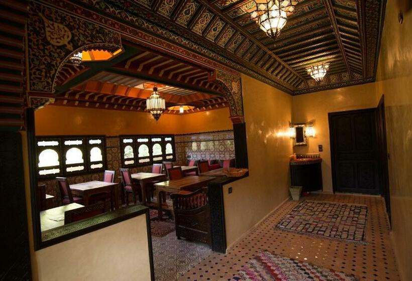 اتاق لوکس با بالکن, Riad Jnane Imlil