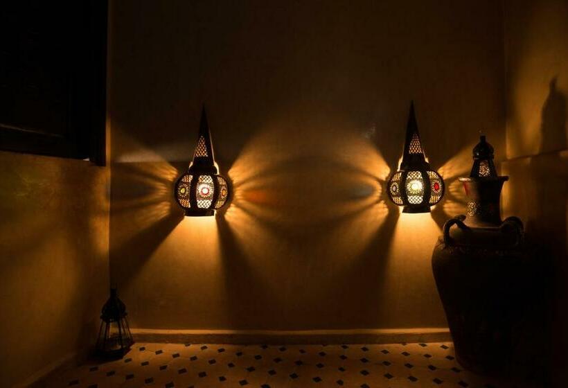 اتاق لوکس با بالکن, Riad Jnane Imlil