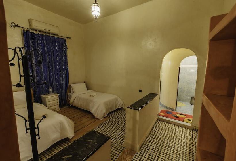اتاق خانوادگی, Riad Mamouche