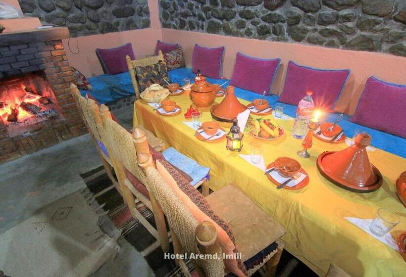 اتاق اکونومی یک تخته, Dar Imperial Aremd