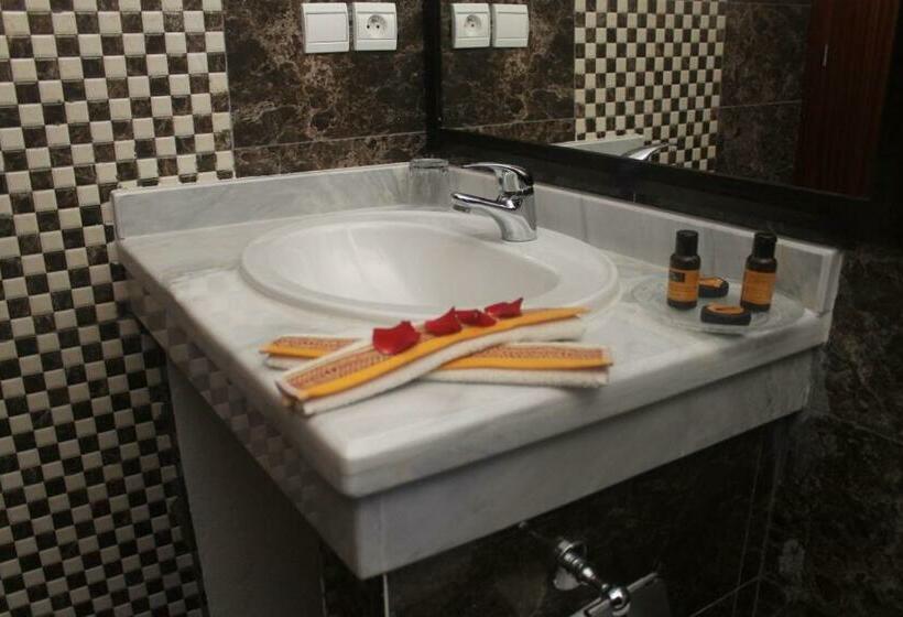 Mini Suite, Verdi