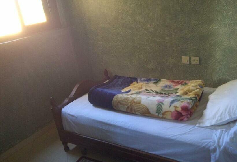 اتاق استاندارد یک نفره, Espace Tifawine