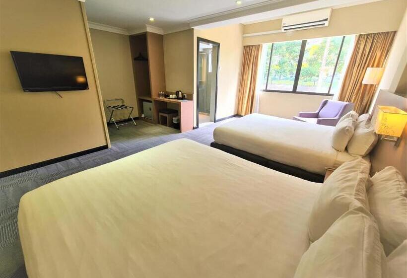 Family Suite, Merdeka