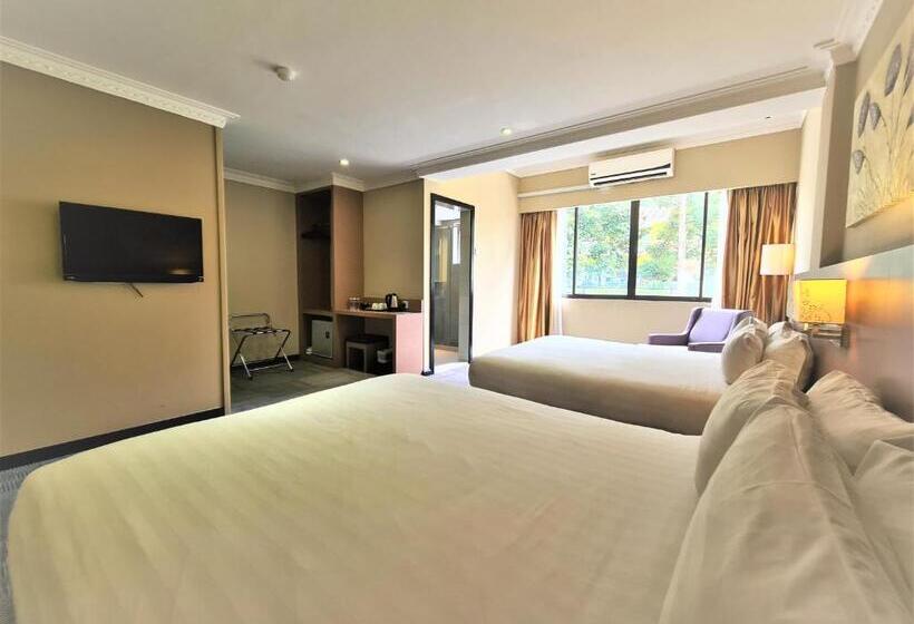 Family Suite, Merdeka