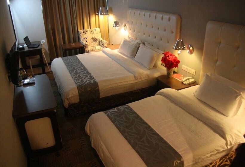 سوییت خانوادگی, Ritz Garden Hotel Manjung