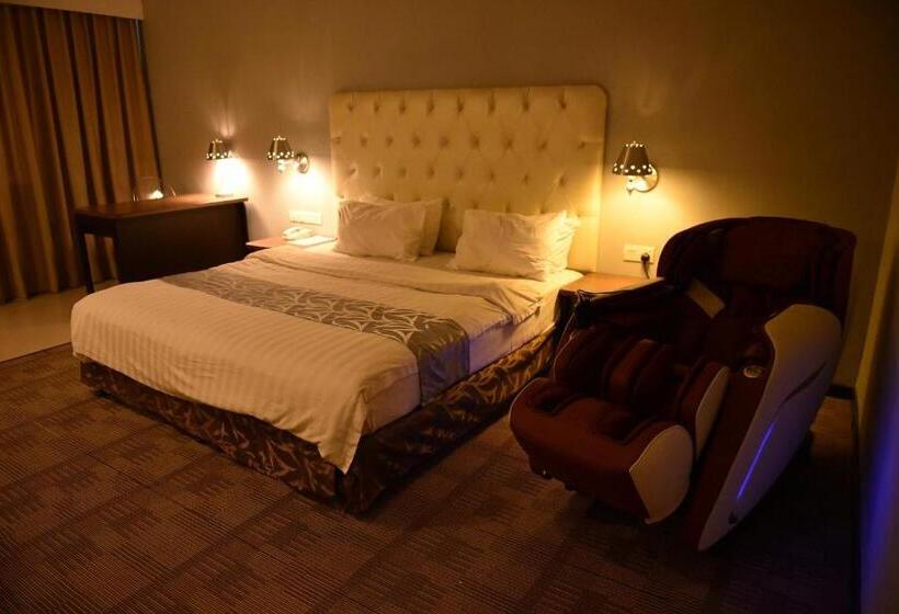 سوییت اجرایی, Ritz Garden Hotel Manjung