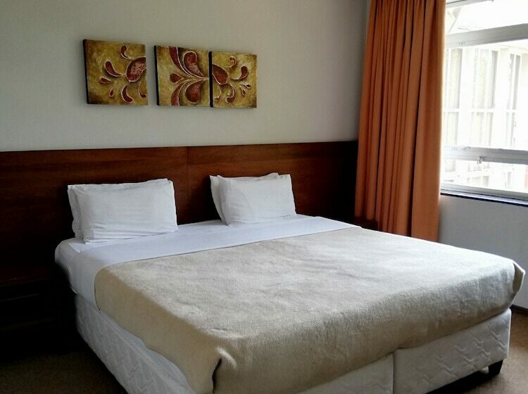 اتاق استاندارد, The Shakespeare Inn