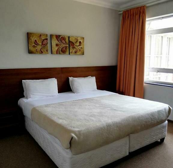 اتاق استاندارد یک نفره, The Shakespeare Inn