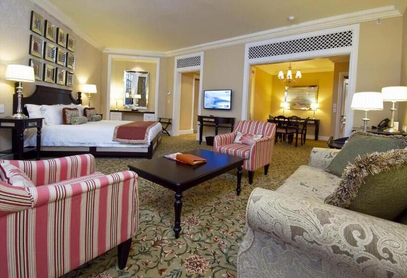 سوییت سوپریور, The Boardwalk Hotel, Convention Centre & Spa