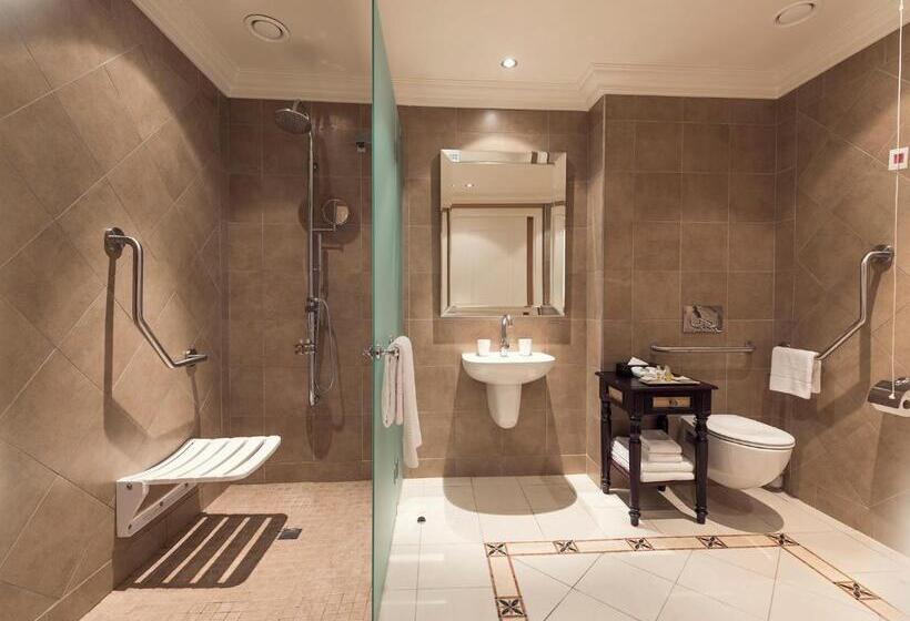 اتاق دلوکس مخصوص معلولین, The Boardwalk Hotel, Convention Centre & Spa
