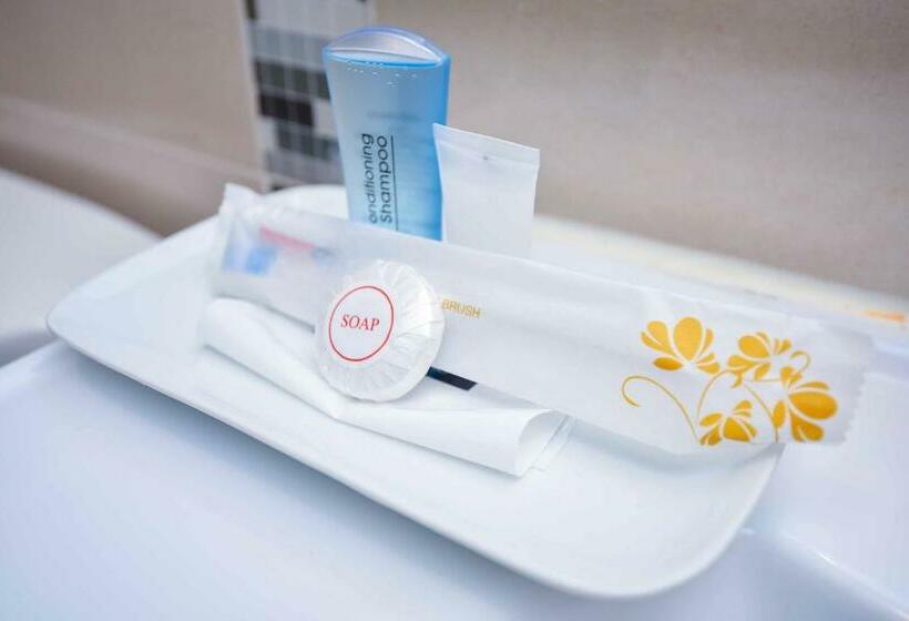 اتاق لوکس با تخت بزرگ, Ritz Garden Hotel Manjung