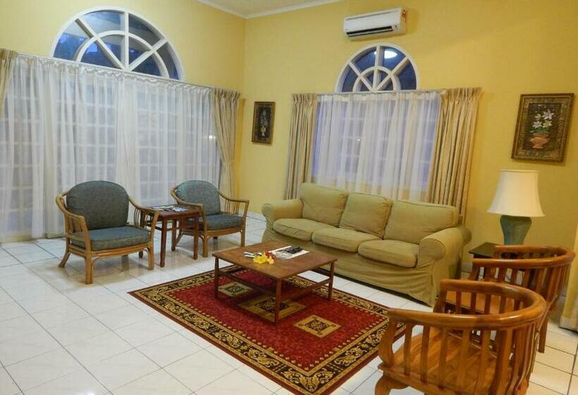بانگلوی استاندارد, Rumbia Resort Villa Paka
