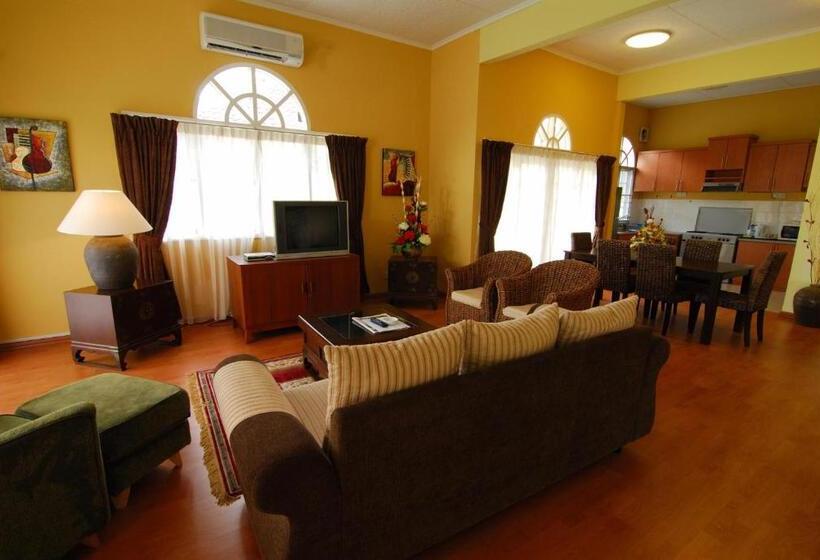 بانگلوی استاندارد, Rumbia Resort Villa Paka