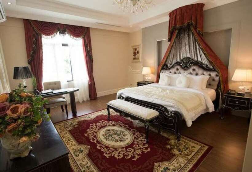 اتاق لوکس با تخت بزرگ, The Orchard Resort & Spa Melaka