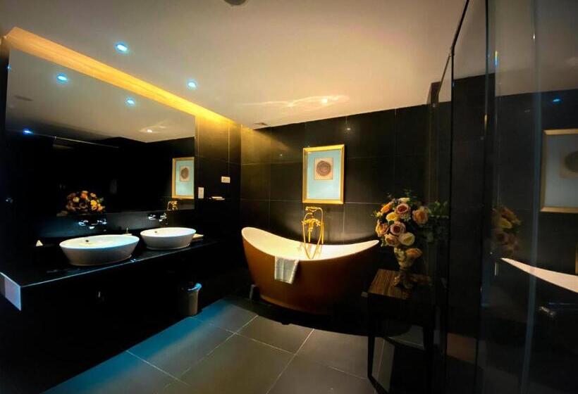 سوئیت پرزیدنت, The Orchard Resort & Spa Melaka