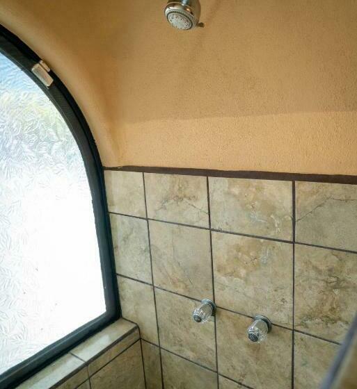 اتاق استاندارد, Casa Kootenay Waterfront Bnb