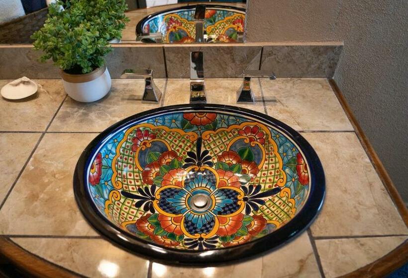 اتاق استاندارد, Casa Kootenay Waterfront Bnb