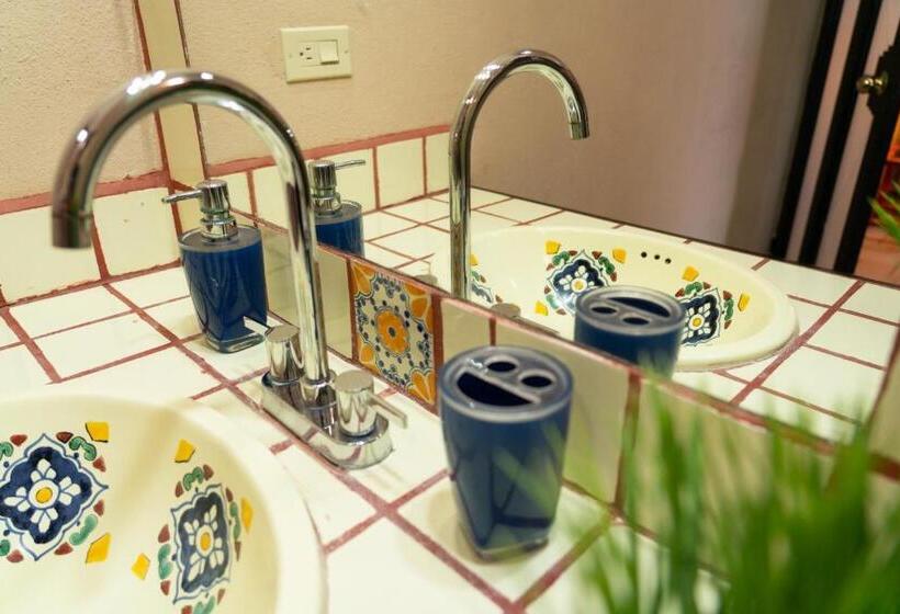 اتاق استاندارد, Casa Kootenay Waterfront Bnb