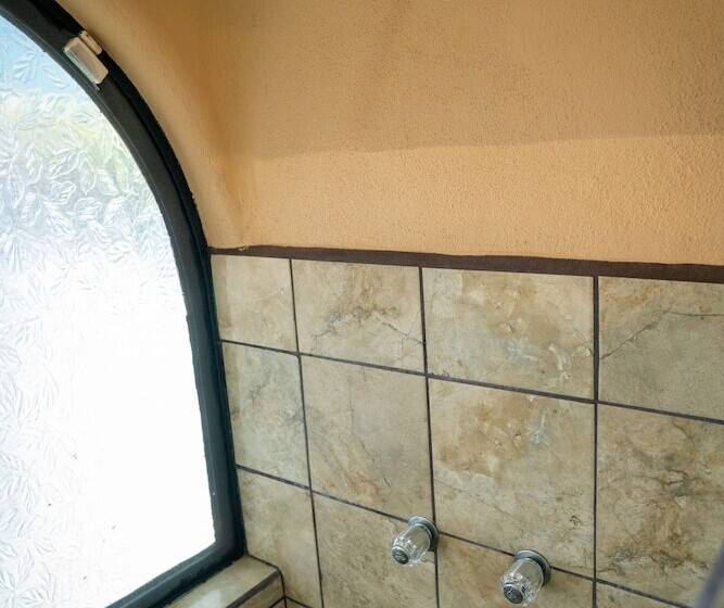 اتاق استاندارد, Casa Kootenay Waterfront Bnb