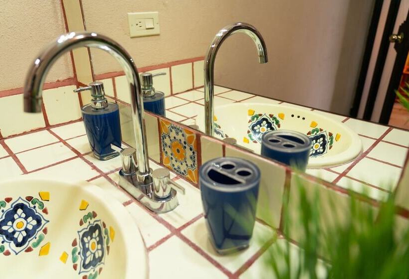 اتاق استاندارد, Casa Kootenay Waterfront Bnb