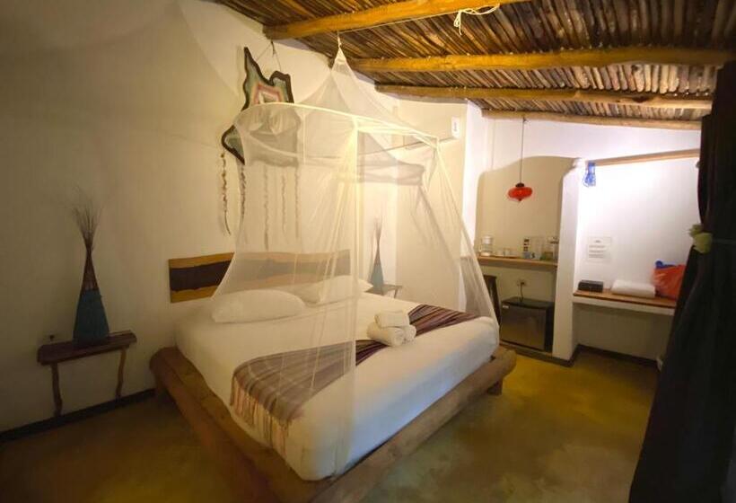بانگلوی لوکس, Pacha Tulum